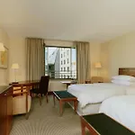 فندق شيراتون كارلتون 5*