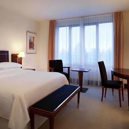 Sheraton Carlton 5*