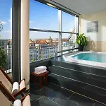 Sheraton Carlton Отель Нюрнберг