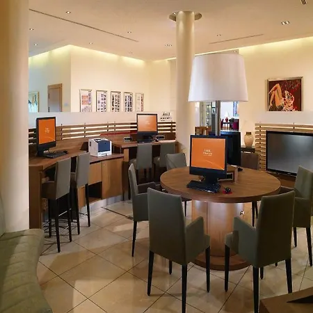Hotell Sheraton Carlton 5*