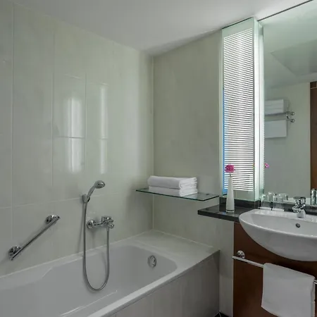 Sheraton Carlton Hotel