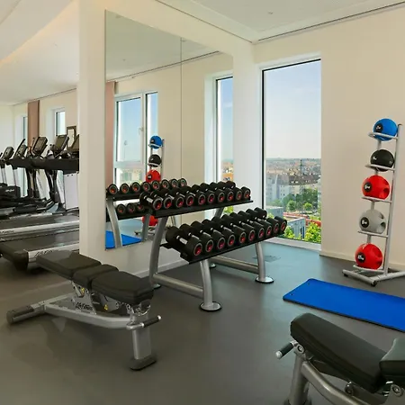 Hotel Sheraton Carlton 5*