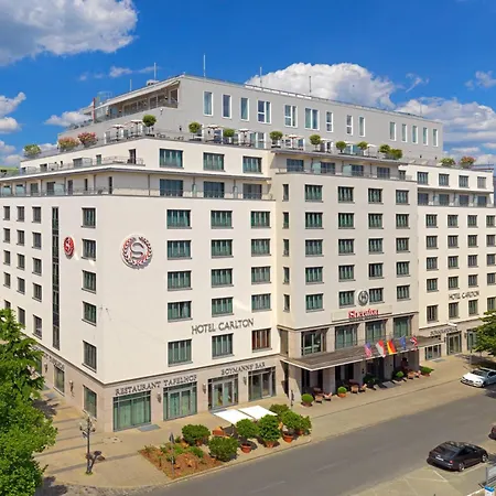 מלון Sheraton Carlton נירנברג