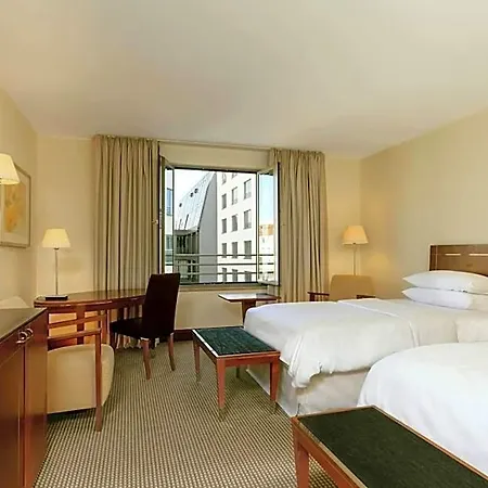 Sheraton Carlton Hotel 5*