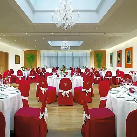 Sheraton Carlton Hotel 5*