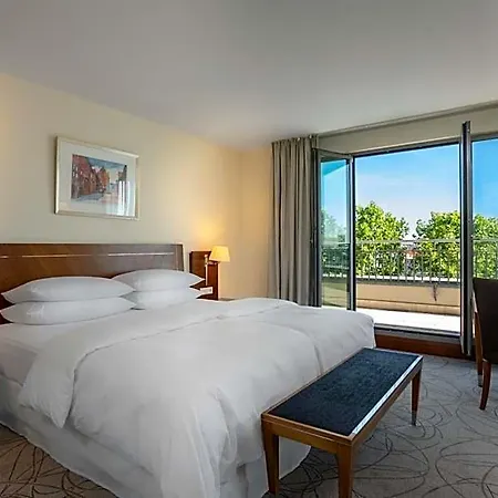 Sheraton Carlton 5*