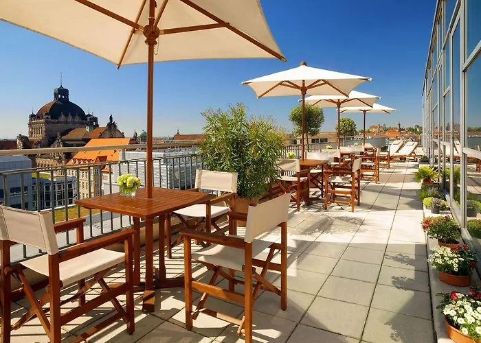 Sheraton Carlton מלון 5*