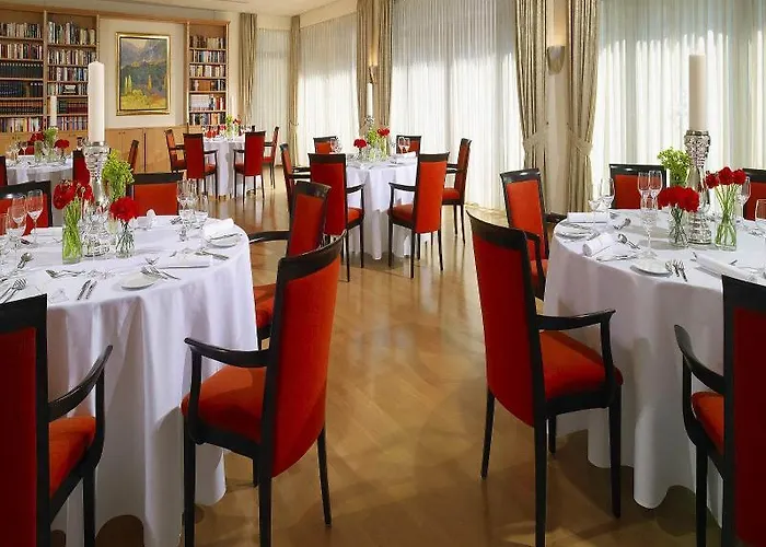 מלון Sheraton Carlton נירנברג