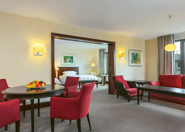 Sheraton Carlton 5*