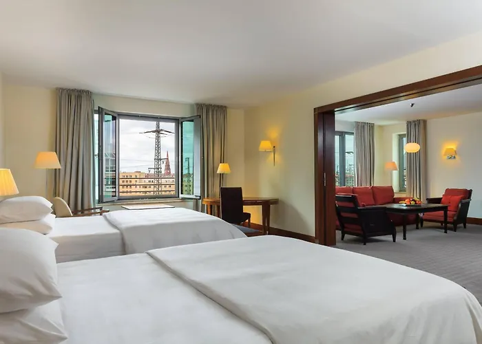 Sheraton Carlton Hotel