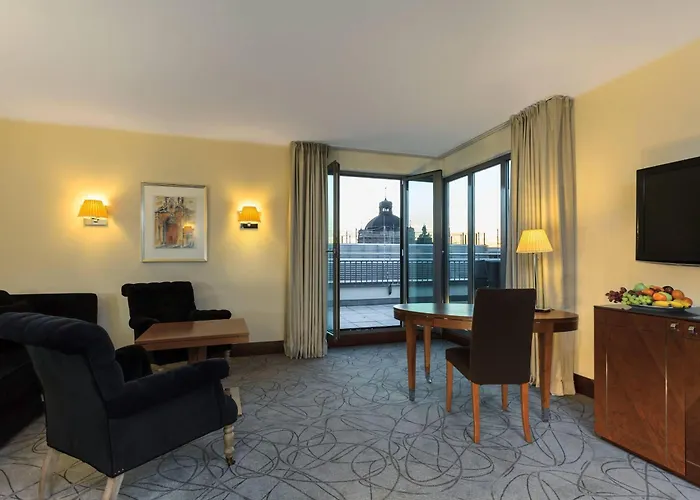 Sheraton Carlton 5*
