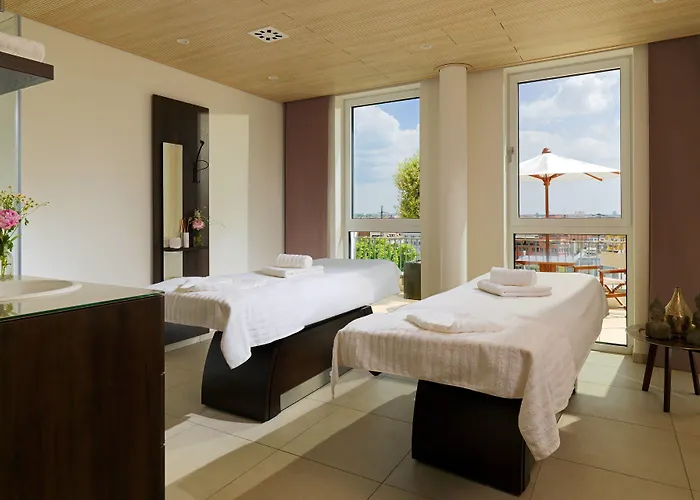 מלון Sheraton Carlton נירנברג