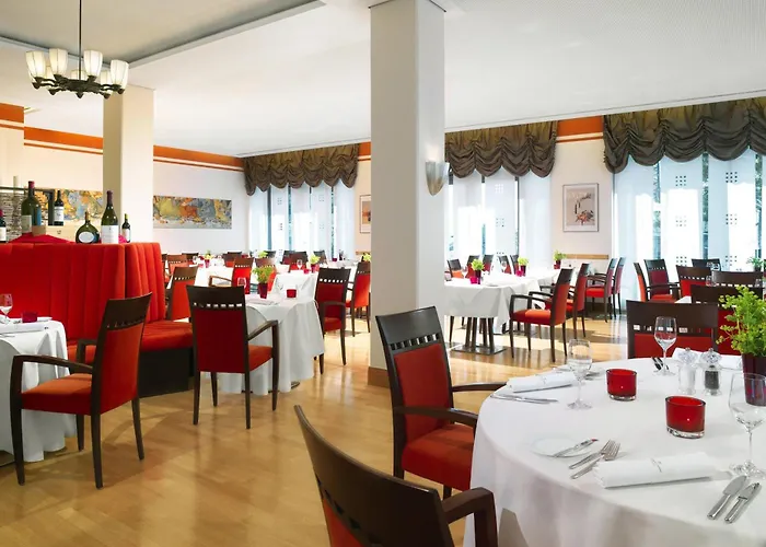 מלון Sheraton Carlton 5*