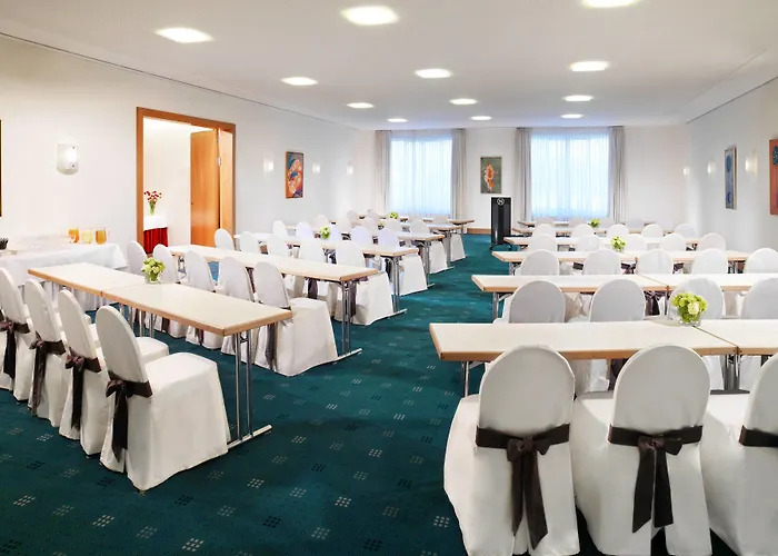 מלון Sheraton Carlton 5*